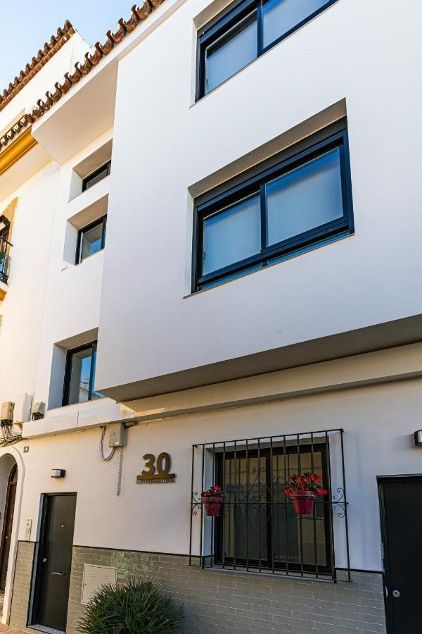 Acogedor Apartamento En Estepona Centro By Rent Me Экстерьер фото